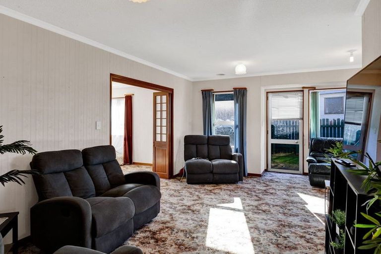 Photo of property in 11 Ponderosa Place, Opunake, 4616