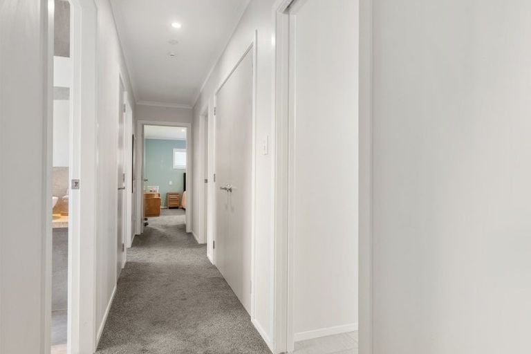 Photo of property in 74 Park Road, Carterton, 5713