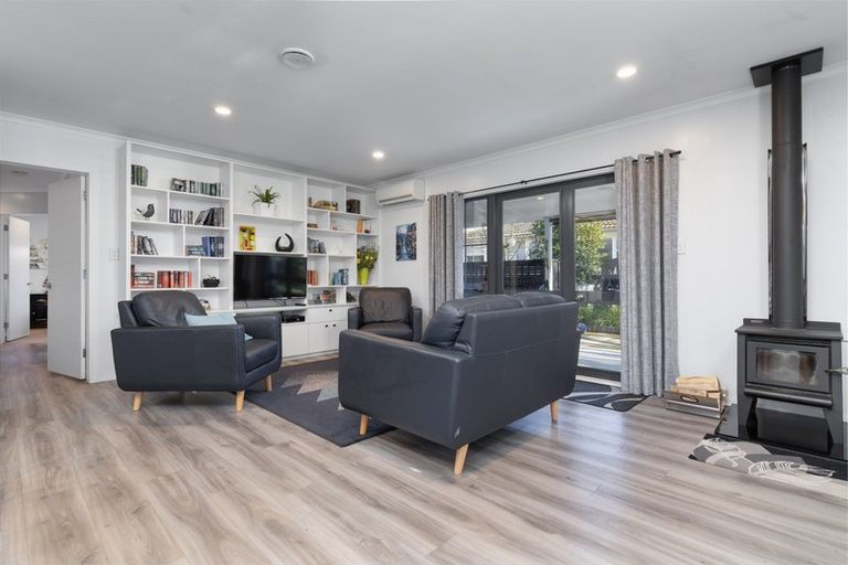 Photo of property in 26 Humphries Street, Greytown, 5712