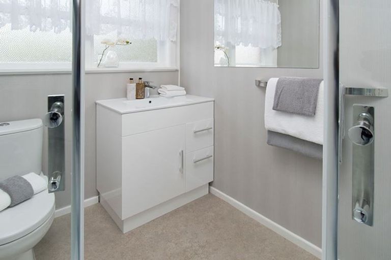 Photo of property in 3/60 Ridge Road, Howick, Auckland, 2014