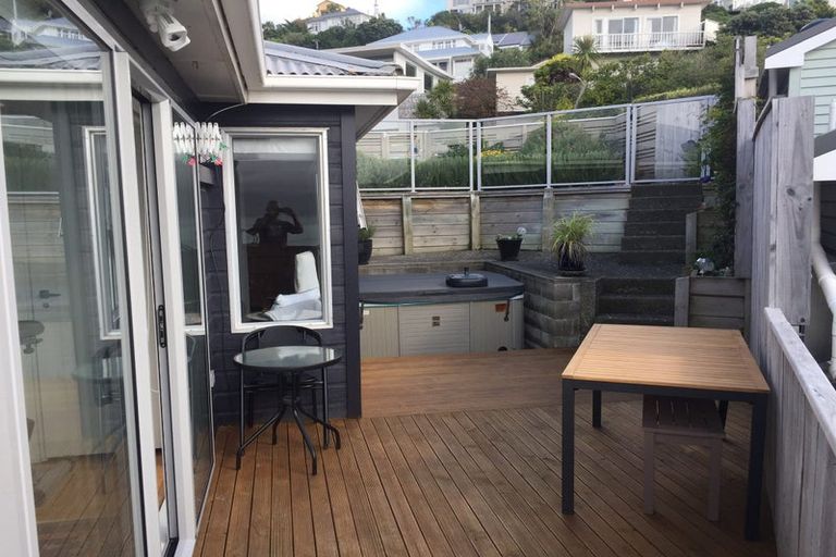 Photo of property in 1 Fettes Crescent, Seatoun, Wellington, 6022