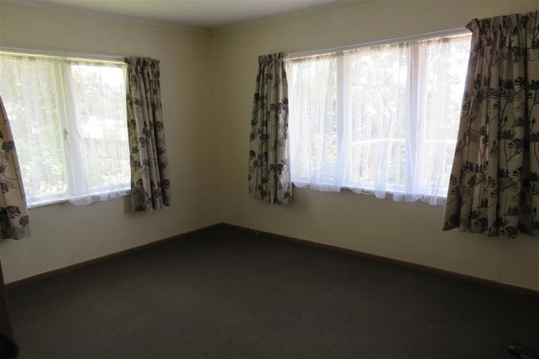 Photo of property in 17 Oreil Avenue, West Harbour, Auckland, 0618