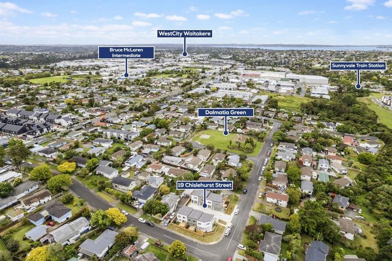 Photo of property in 19b Chislehurst Street, Henderson, Auckland, 0612