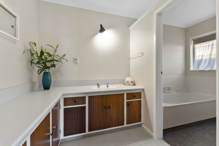 Photo of property in 75 Gladson Avenue, Sockburn, Christchurch, 8042