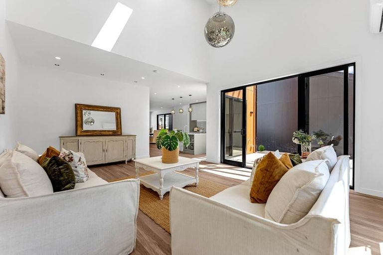 Photo of property in 9 Murray Grey Lane, Karaka, 2580