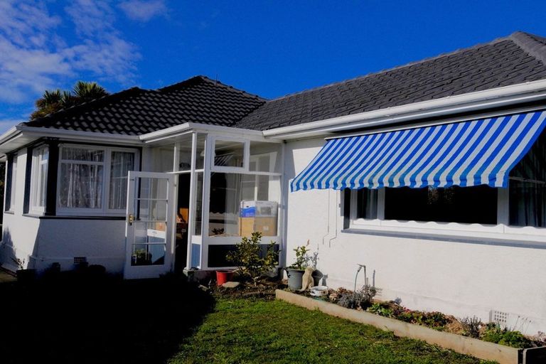 Photo of property in 61 Rhodes Street, Waimate, 7924