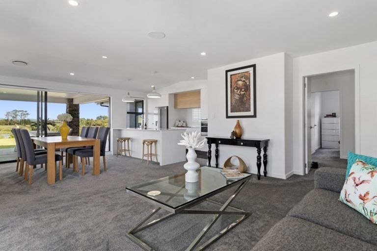 Photo of property in 93 Lynley Park Drive, Omokoroa, 3114