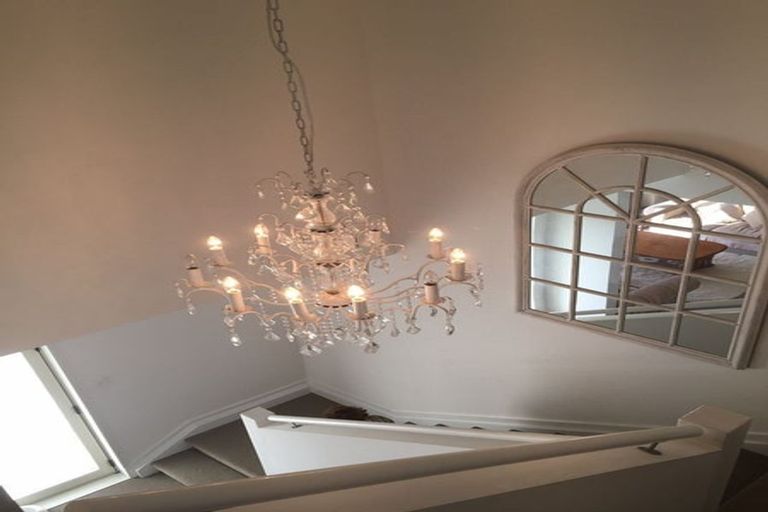 Photo of property in 6 Grace Street North, Sanson, 4817