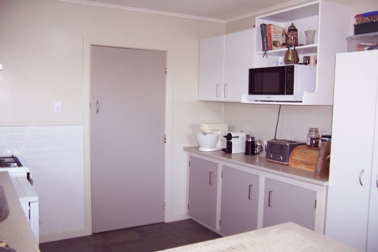 Photo of property in 4 Carlyle Street, Tuatapere, 9620