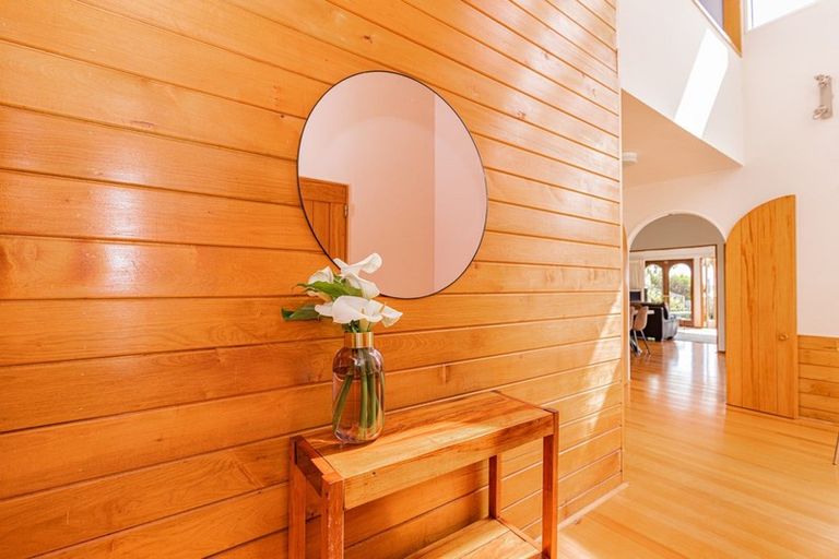 Photo of property in 17 Putiki Drive, Durie Hill, Whanganui, 4500