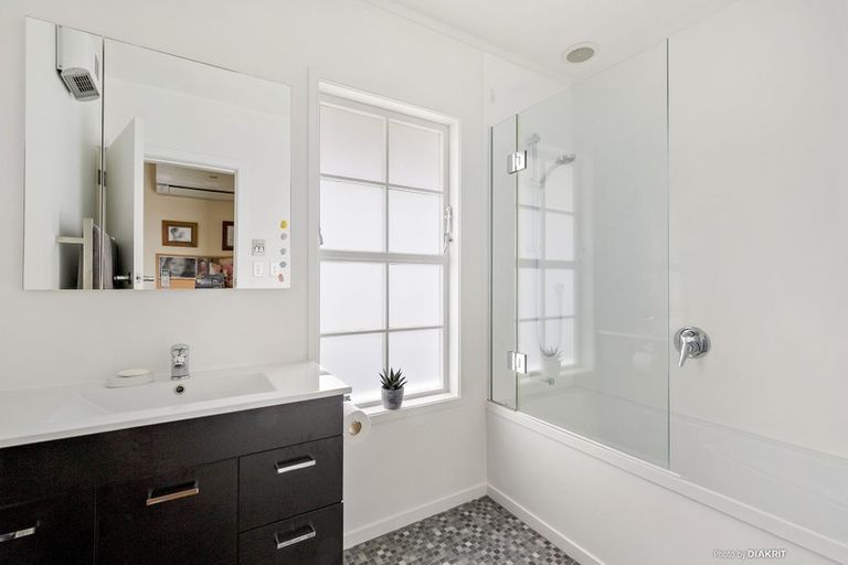 Photo of property in 26 Buckley Road, Southgate, Wellington, 6023