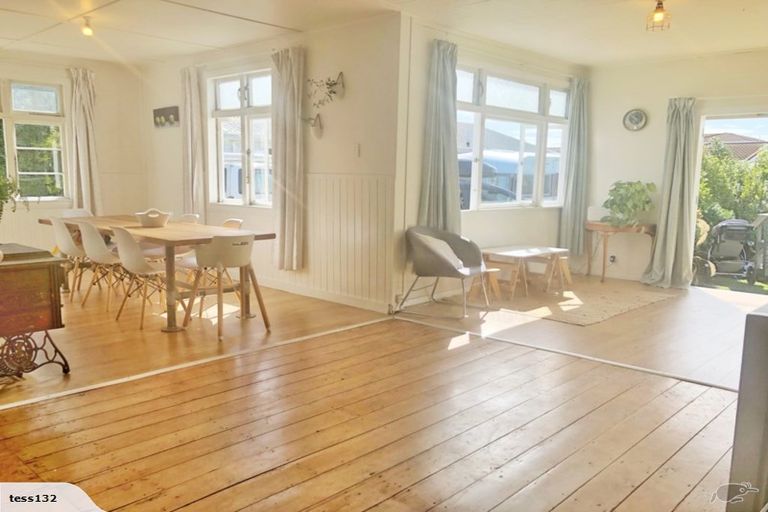 Photo of property in 69 Peel Street, Westport, 7825