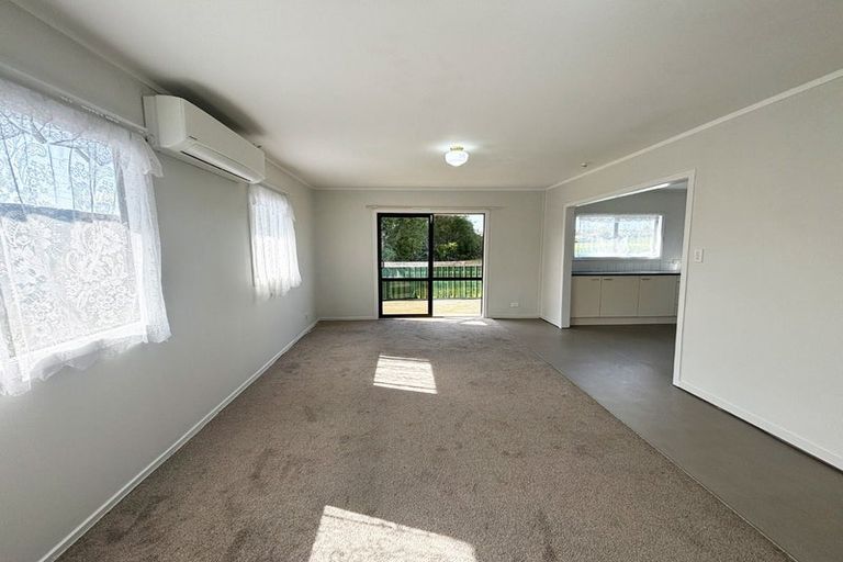Photo of property in 47 Flat Bush Road, Clover Park, Auckland, 2023