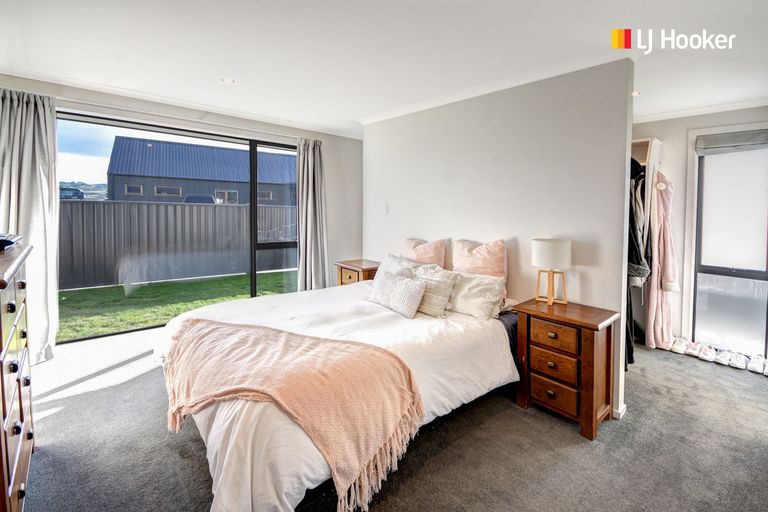 Photo of property in 6 Silverview Place, Mosgiel, 9024