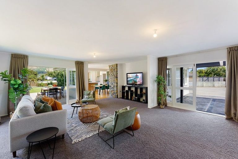 Photo of property in 310 Te Moana Road, Waikanae, 5036