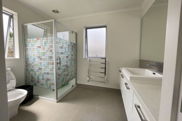 Photo of property in 17 Seafort Lane, Silverdale, 0932