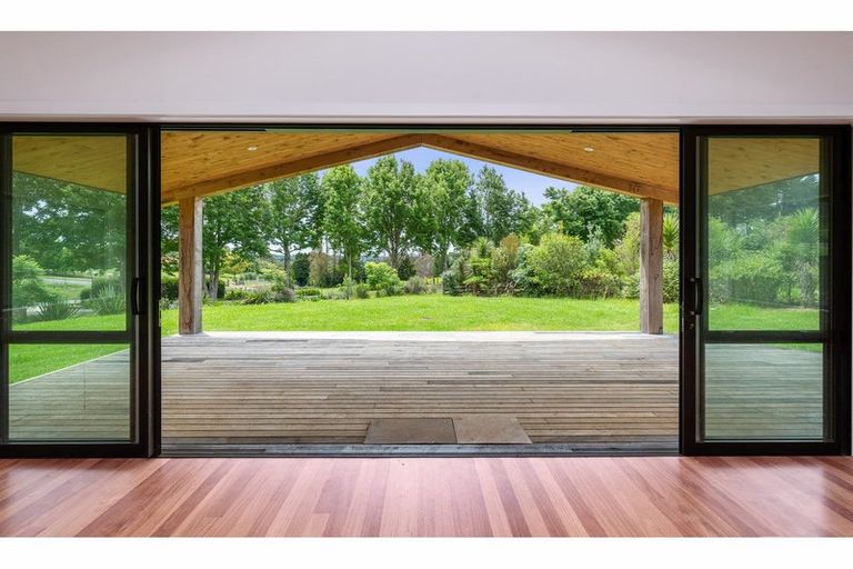 Photo of property in 16 Pa Road, Kerikeri, 0230