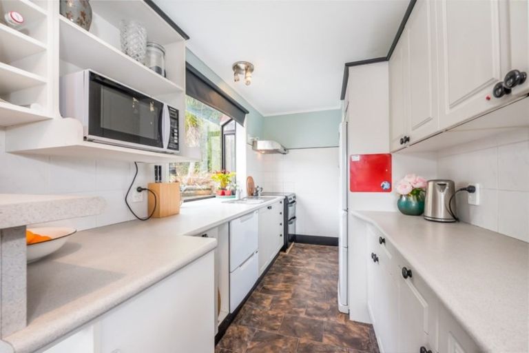 Photo of property in 13 Invercargill Drive, Kelson, Lower Hutt, 5010