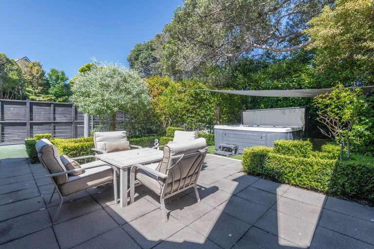 Photo of property in 17a Simla Crescent, Khandallah, Wellington, 6035