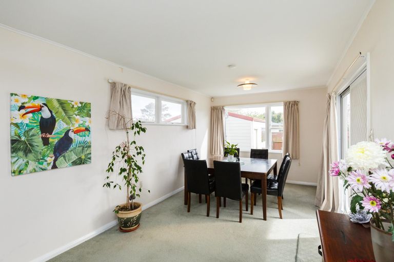 Photo of property in 109 Waterloo Crescent, Hokowhitu, Palmerston North, 4410