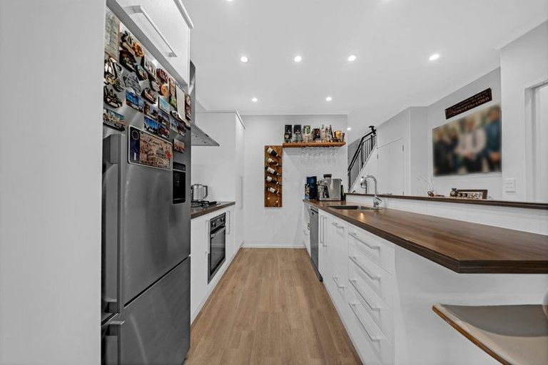 Photo of property in 4 Matairangi Avenue, Totara Heights, Auckland, 2105