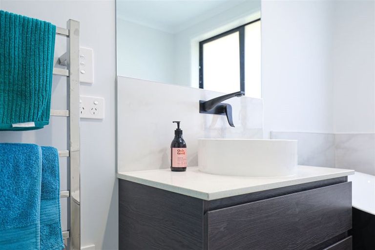 Photo of property in 14 Chardonnay Way, Te Kauwhata, 3710