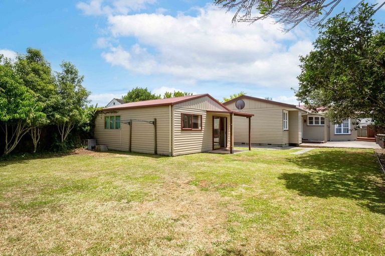 Photo of property in 4 Griffiths Place, Claudelands, Hamilton, 3214