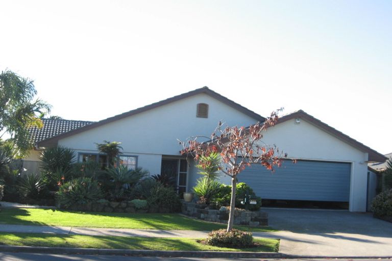 Photo of property in 159 Wattle Farm Road, Wattle Downs, Auckland, 2103