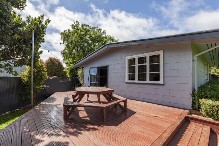 Photo of property in 13 Harker Street, Waipawa, 4210