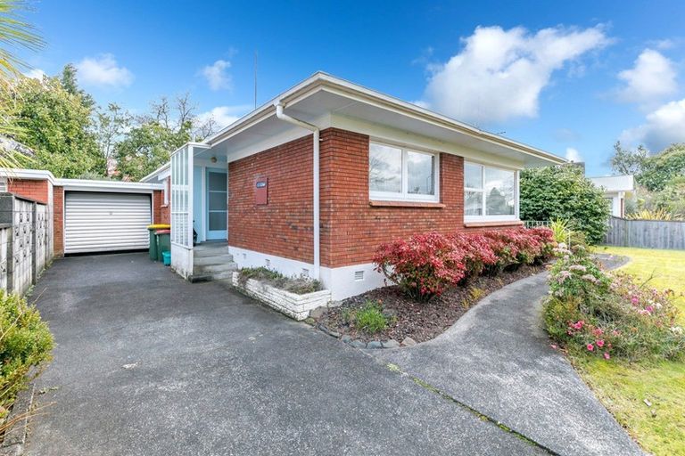 Photo of property in 27 Hooker Avenue, Chedworth, Hamilton, 3210