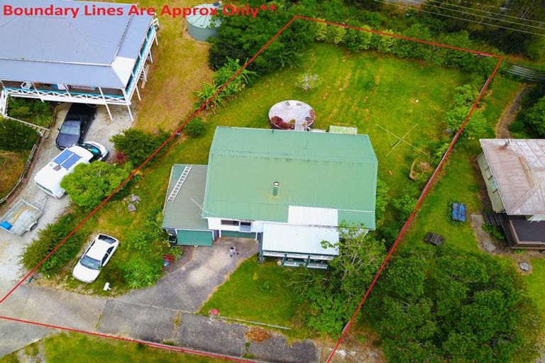 Photo of property in 31 Powells Road, Cable Bay, 0420