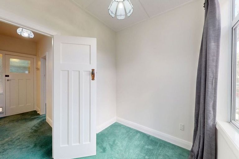 Photo of property in 3a Linwood Way, Island Bay, Wellington, 6023