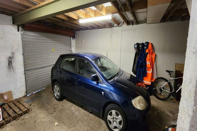 Photo of property in 52b Woodleigh Street, Frankleigh Park, New Plymouth, 4310