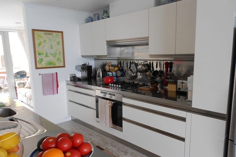 Photo of property in Marrakech Cafe, 14/305 Evans Bay Parade, Hataitai, Wellington, 6021