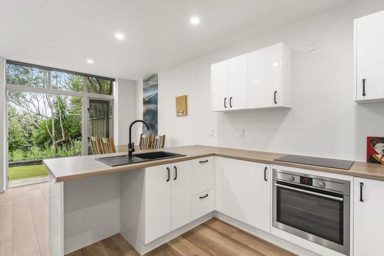 Photo of property in 12/20 Schnapper Rock Road, Schnapper Rock, Auckland, 0632