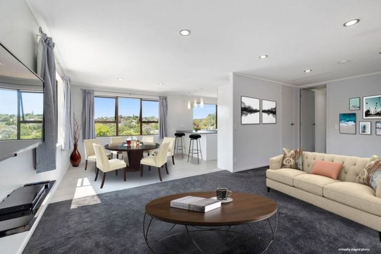 Photo of property in 2/15 Flavia Close, Torbay, Auckland, 0630