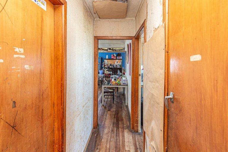 Photo of property in 23 Raupo Street, Castlecliff, Whanganui, 4501