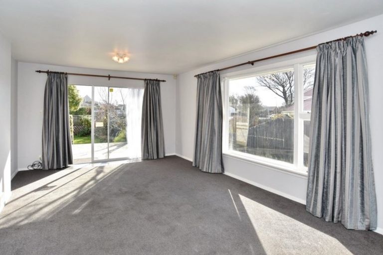 Photo of property in 1/24 Withells Road, Avonhead, Christchurch, 8042