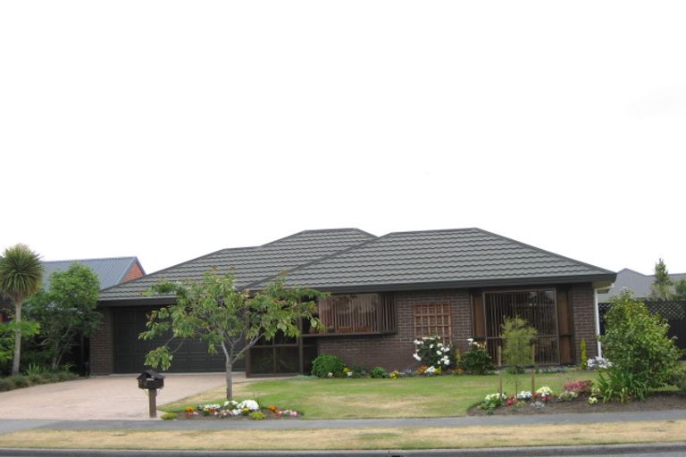 Photo of property in 29 Anglesea Avenue, Parklands, Christchurch, 8083