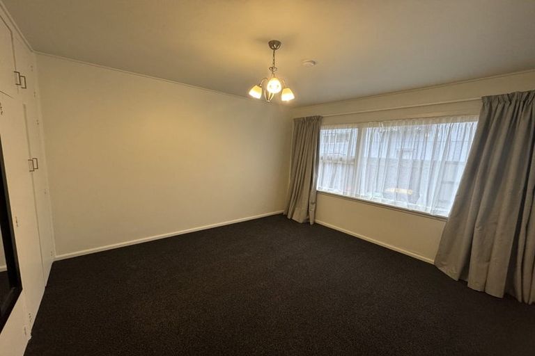 Photo of property in 2/4 Wadeley Road, Ilam, Christchurch, 8041