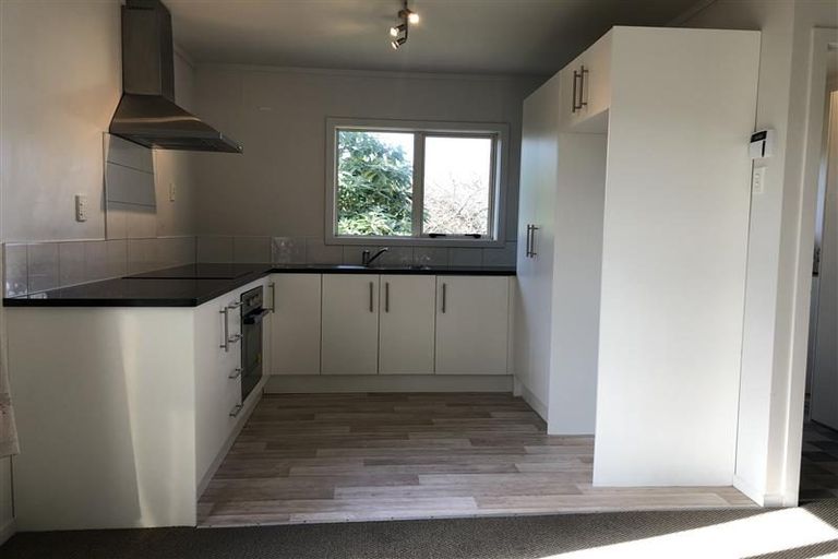 Photo of property in 2 Fields Road, Manurewa, Auckland, 2102