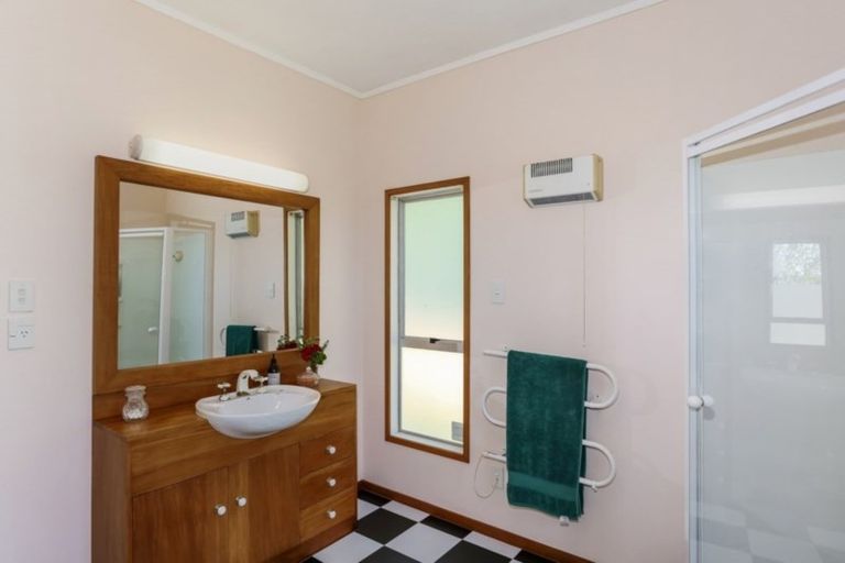 Photo of property in 381 Redoubt Road, Totara Park, Auckland, 2019