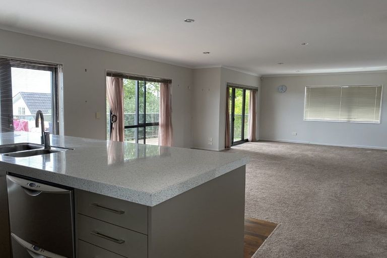 Photo of property in 8a Fortyfoot Lane, Sunnyhills, Auckland, 2010