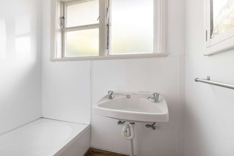 Photo of property in 2 Bird Street, Hampstead, Ashburton, 7700