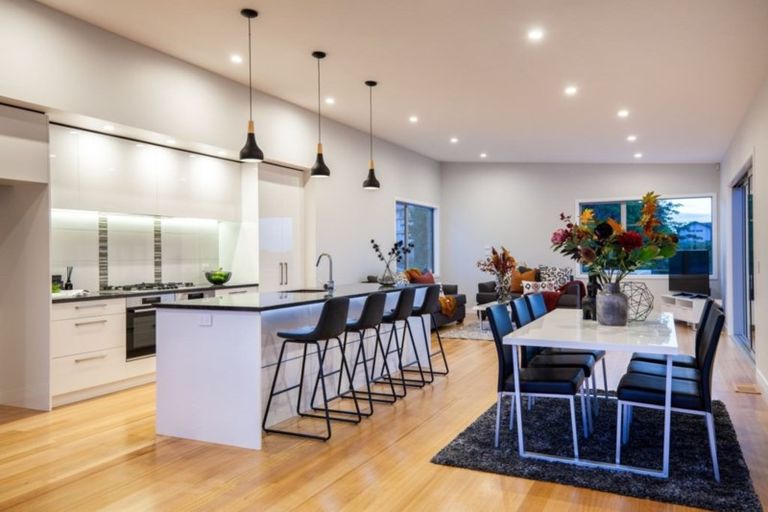 Photo of property in 2 Fern Lane, Whalers Gate, New Plymouth, 4310