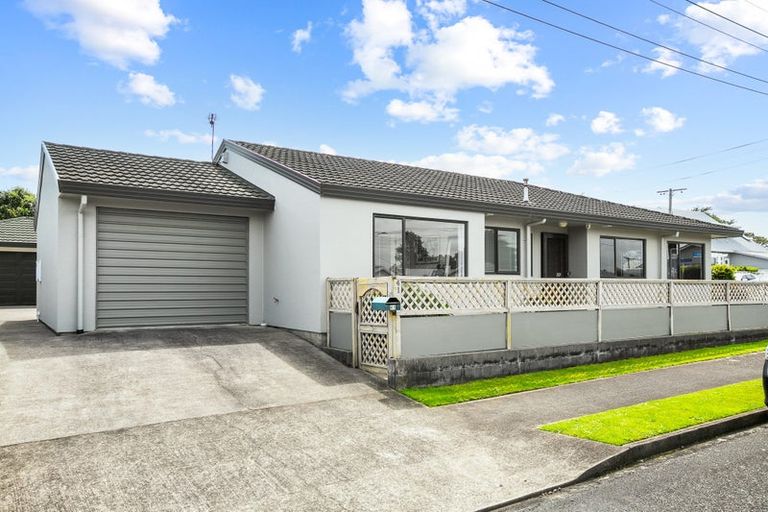 Photo of property in 1/41 Ngaio Street, Strandon, New Plymouth, 4312