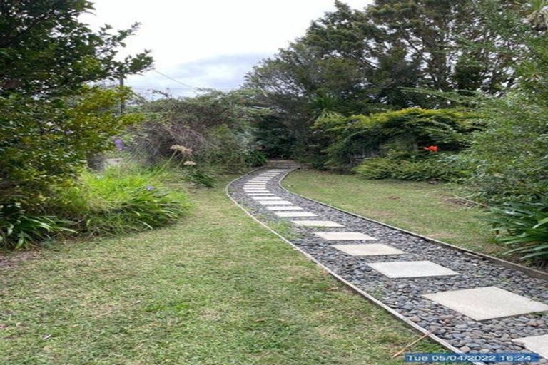 Photo of property in 12 Rossmore Terrace, Murrays Bay, Auckland, 0630