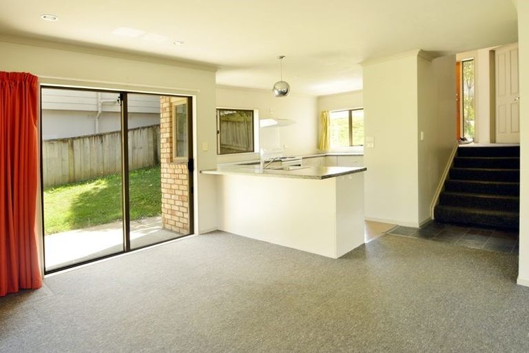 Photo of property in 64a Peverill Crescent, Papatoetoe, Auckland, 2025