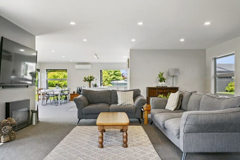 Photo of property in 97 Acacia Heights Drive, Acacia Bay, Taupo, 3385