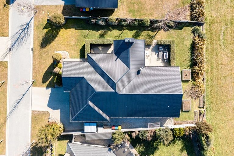 Photo of property in 11 Sunnyside Lane, Wanaka, 9305